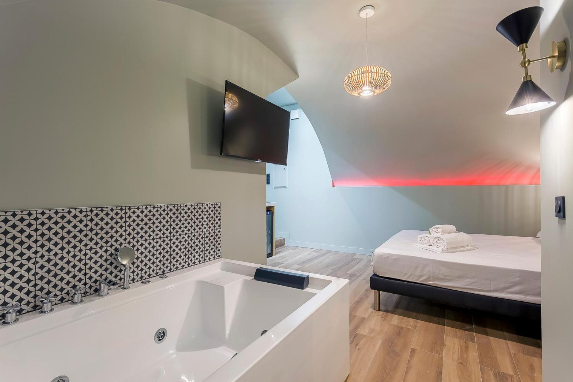 Suite Romantique Balneo Centre ליון מראה חיצוני תמונה