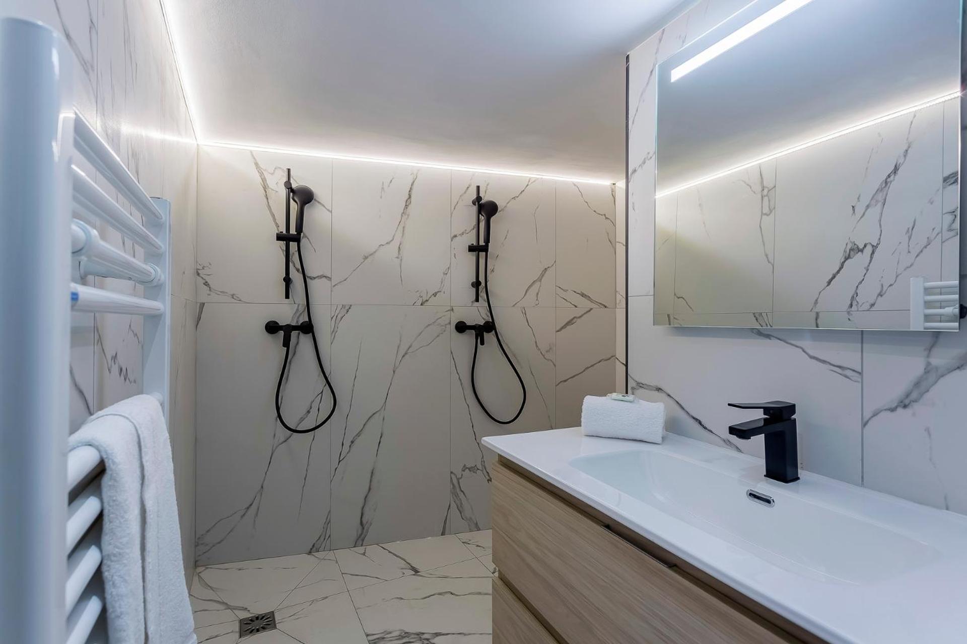 Suite Romantique Balneo Centre ליון מראה חיצוני תמונה