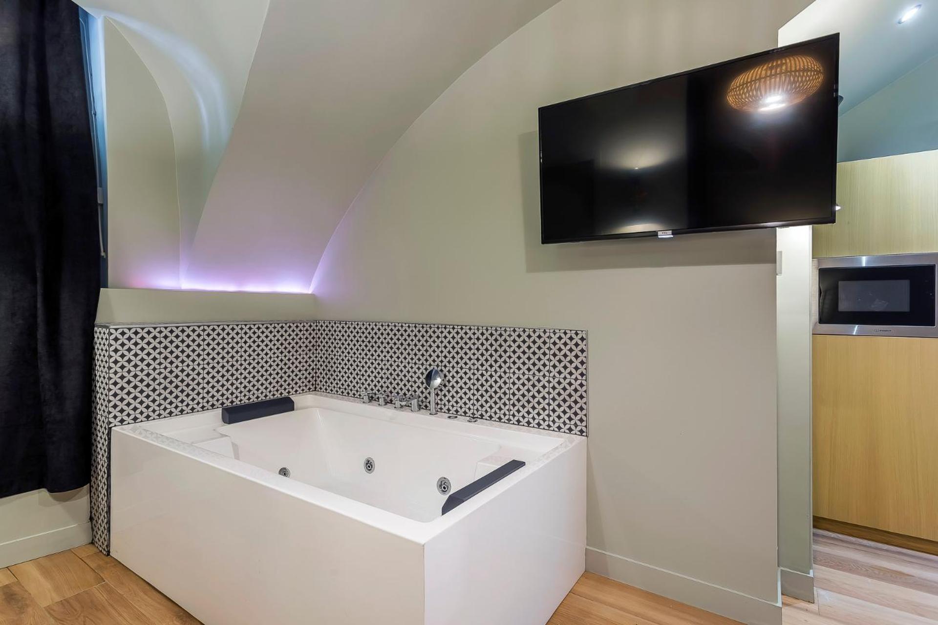 Suite Romantique Balneo Centre ליון מראה חיצוני תמונה